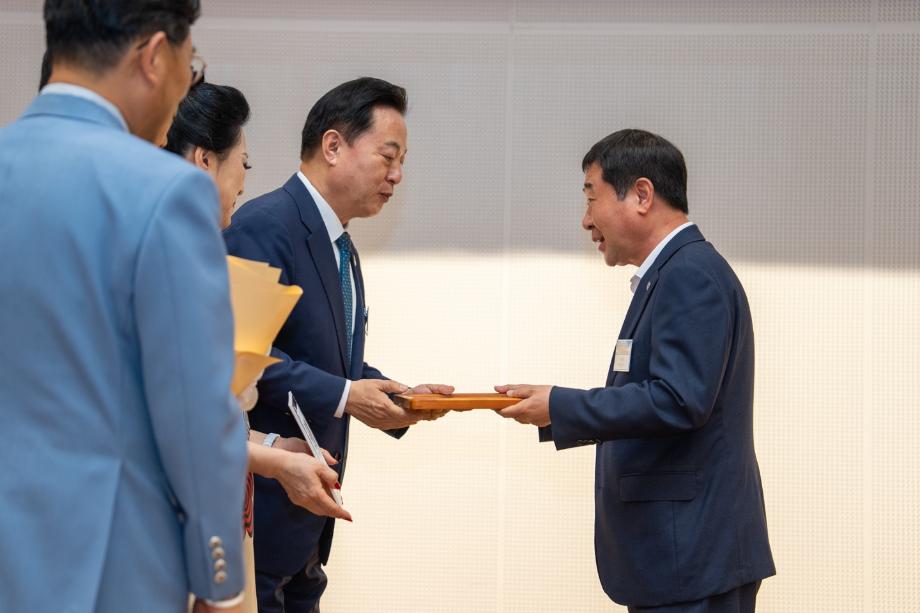 이재영 증평군수 ‘2025 대한민국 모범행정대상’ 수상